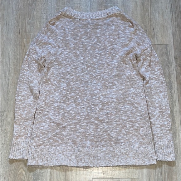 GAP Cardigan - Picture 2 of 4